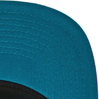 Nylon Szn Deadstock Snapback HWC Charlotte Hornets