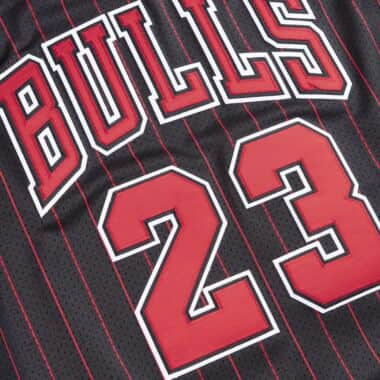 100% Authentic Michael Jordan Mitchell & Ness 96 97 Bulls Jersey