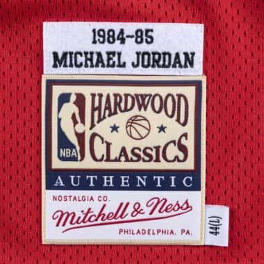 Authentic Jersey Chicago Bulls 1984-85 Michael Jordan