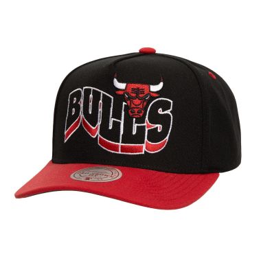 NBA Wavy Pro Snapback Cap Chicago Bulls