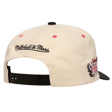 NBA Overspray Pro Snapback Cap Chicago Bulls