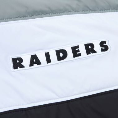 NFL In The Clutch Puffer Jacket Vintage Logo Raiders