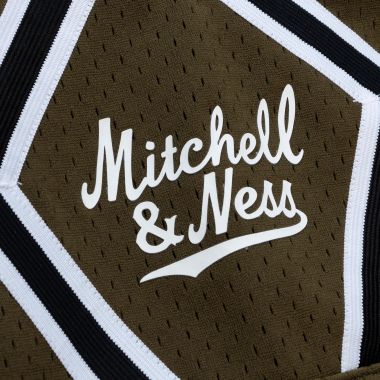 Mitchell & Ness Diamond Script Shorts